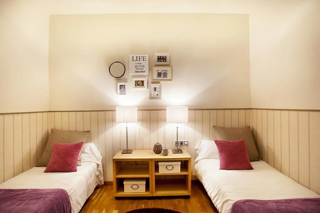 Apartments Barcelona & Home Deco Viladomat 0*,  Španělsko